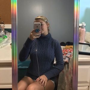 Carhhart turtle neck!